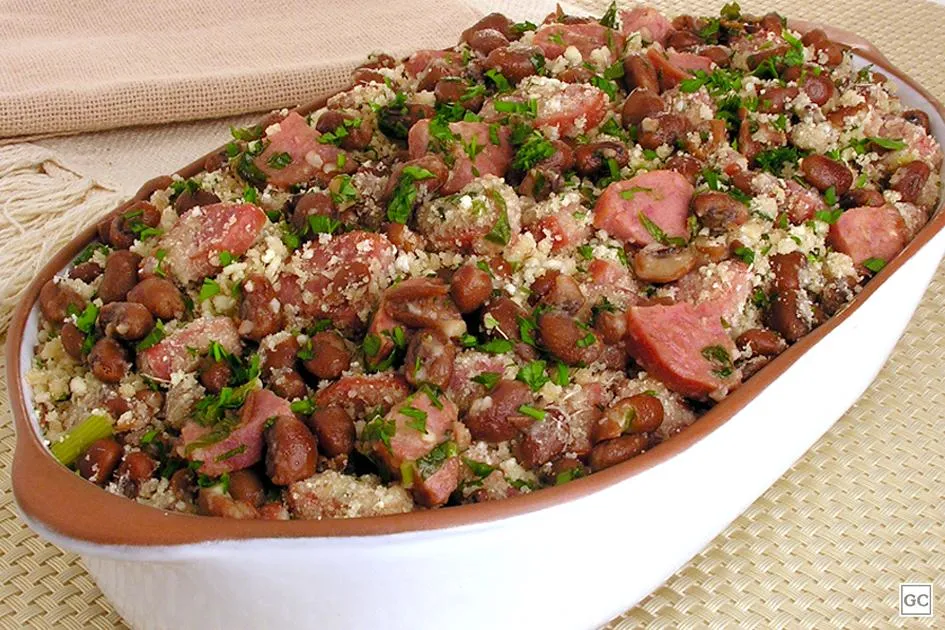 Bean Farofinha with Chilli Pepper Sausage