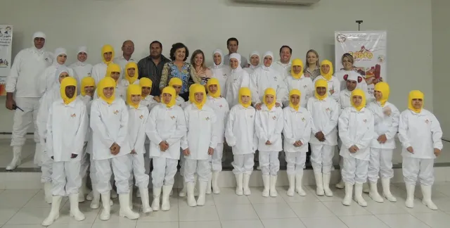 Cerimônia de inauguração do projeto Friato nas Escolas