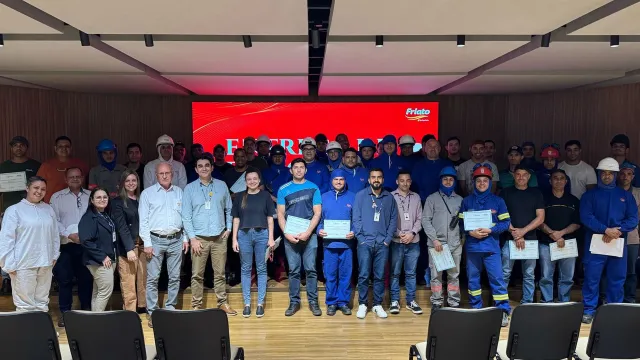 Friato certifica a colaboradores en los cursos técnicos de Electrotecnia y Mecánica